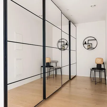 Dinbnb I Luxury With Views L Large Balcony Semesterbostad *