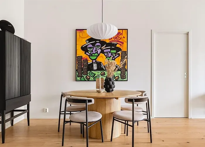 Ferienhaus Dinbnb I Luxury With Views L Large Balcony
